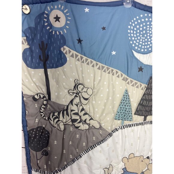 Disney Baby Forever Winnie Pooh Tigger Piglet Lambs Ivy White/Blue/Gray Crib Qui - Picture 3 of 9